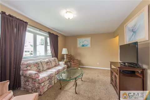 43 Violet Pl, Edison, NJ 08817 photo 11