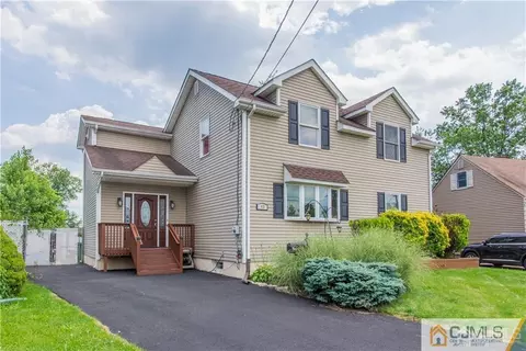 43 Violet Pl, Edison, NJ 08817 photo 2