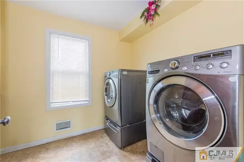 43 Violet Pl, Edison, NJ 08817 photo 12
