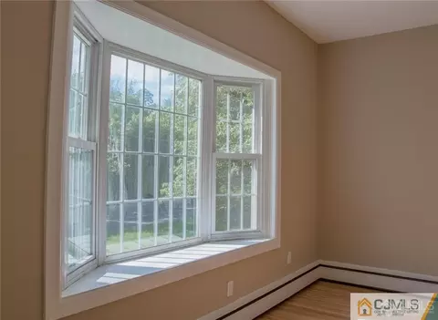 115 Main St, Helmetta, NJ 08828 photo 4