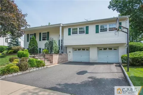 11 Mcevoy Rd, Edison, NJ 08837 photo 1