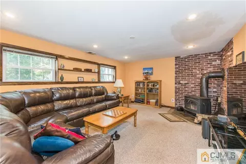 11 Mcevoy Rd, Edison, NJ 08837 photo 23