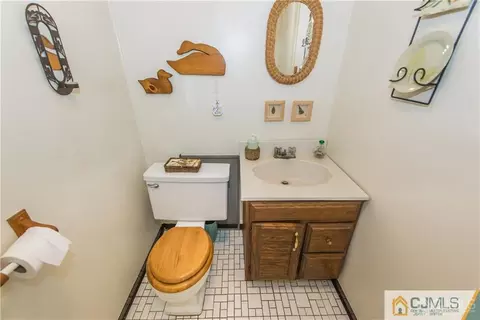 11 Mcevoy Rd, Edison, NJ 08837 photo 25