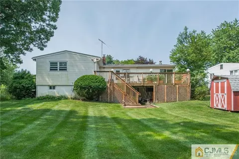 11 Mcevoy Rd, Edison, NJ 08837 photo 32