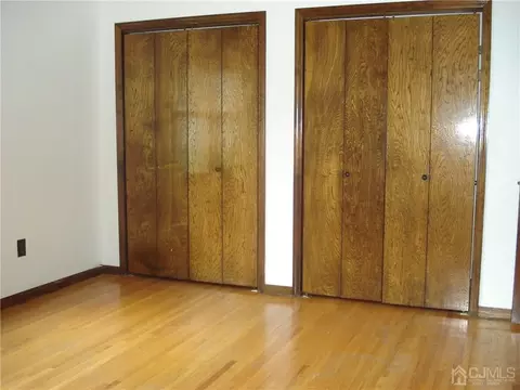 54 Teaberry Dr, Edison, NJ 08820 photo 14