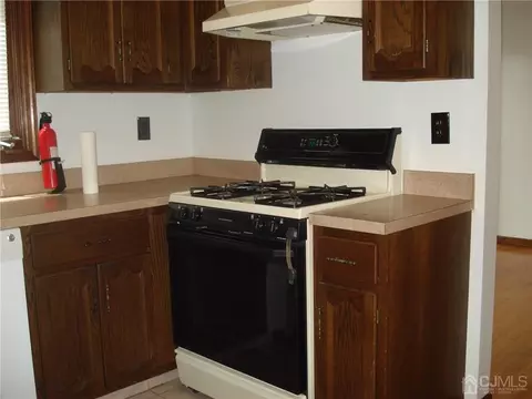 54 Teaberry Dr, Edison, NJ 08820 photo 12