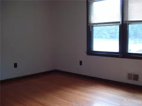 54 Teaberry Dr, Edison, NJ 08820 photo 16