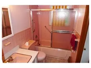 70 Phillips Dr, Old Bridge, NJ 08857 photo 9
