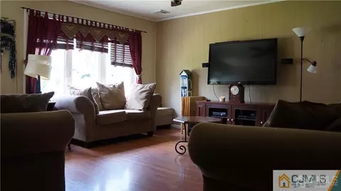 9 Caldwell Rd, Edison, NJ 08817 photo 5