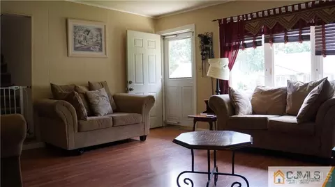 9 Caldwell Rd, Edison, NJ 08817 photo 2