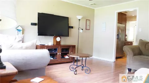 9 Caldwell Rd, Edison, NJ 08817 photo 4