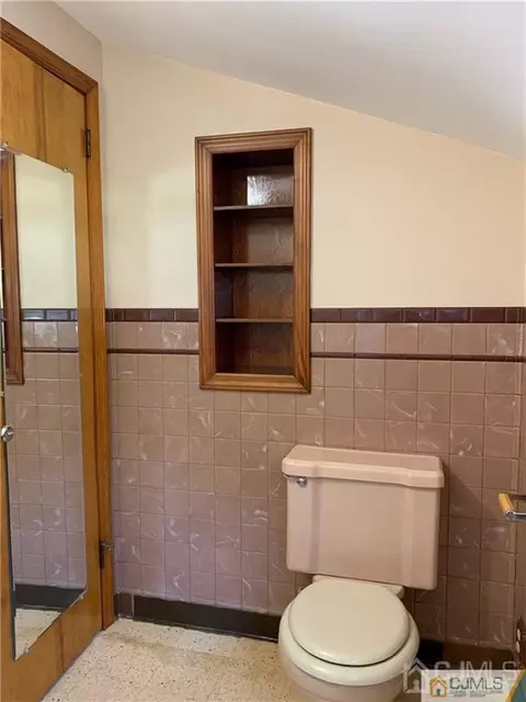 111 Trinity Pl, Avenel, NJ 07001 photo 18