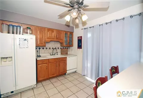 283 Maple Ave, Dunellen, NJ 08812 photo 6