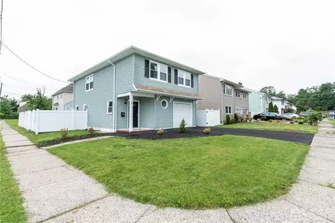 2 E Maple St, Colonia, NJ 07067 photo 3