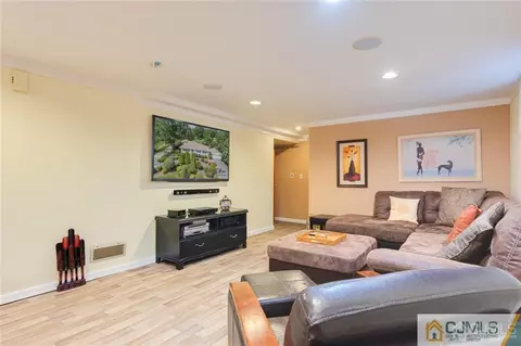 5 Herron Rd, Edison, NJ 08820 photo 30
