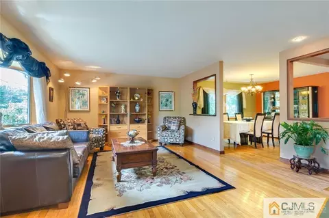 5 Herron Rd, Edison, NJ 08820 photo 11