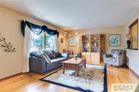 5 Herron Rd, Edison, NJ 08820 photo 10