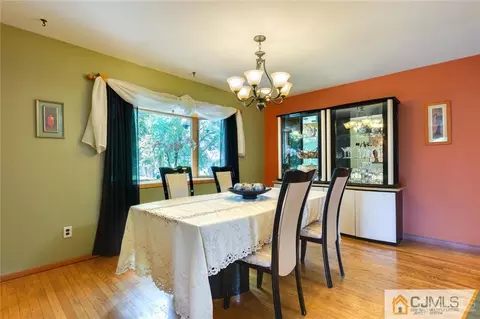 5 Herron Rd, Edison, NJ 08820 photo 12