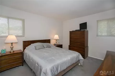 11 Douglas Dr, Edison, NJ 08817 photo 19