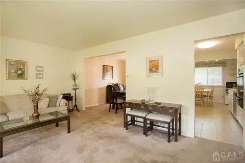 11 Douglas Dr, Edison, NJ 08817 photo 10