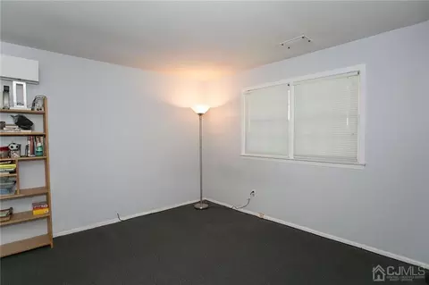 11 Douglas Dr, Edison, NJ 08817 photo 18