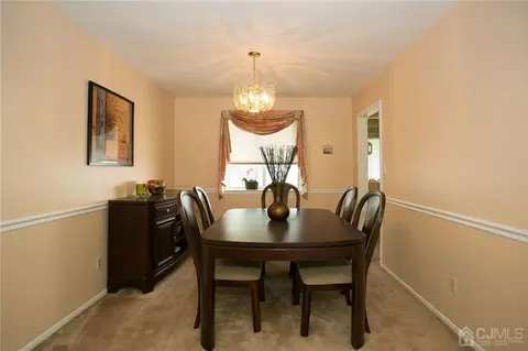 11 Douglas Dr, Edison, NJ 08817 photo 11