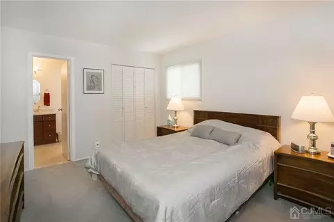 11 Douglas Dr, Edison, NJ 08817 photo 20