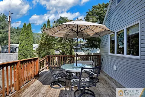 411 2nd St, Middlesex, NJ 08846 photo 28