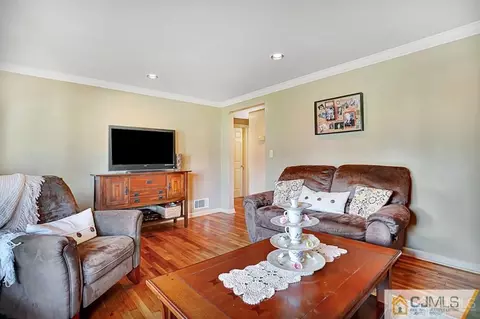 411 2nd St, Middlesex, NJ 08846 photo 29