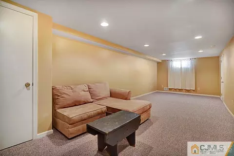 411 2nd St, Middlesex, NJ 08846 photo 22