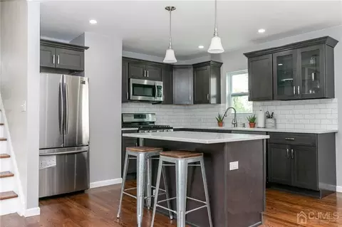 52 Ferris Rd, Edison, NJ 08817 photo 1