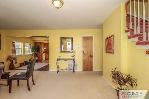 2 Altamont Rd, Edison, NJ 08817 photo 9