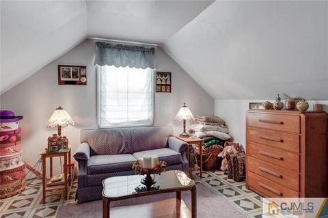 192 Old Rd, Sewaren, NJ 07077 photo 15