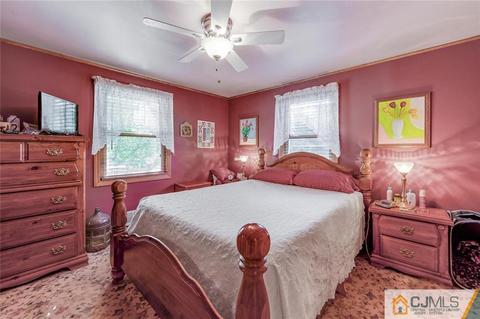 192 Old Rd, Sewaren, NJ 07077 photo 18