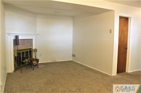 70 Ellen St, Edison, NJ 08817 photo 16