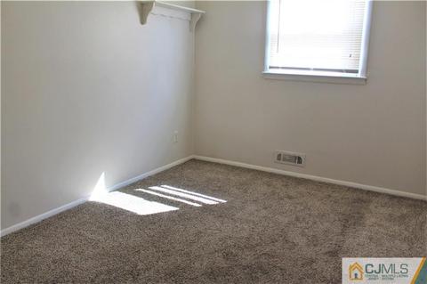 70 Ellen St, Edison, NJ 08817 photo 22