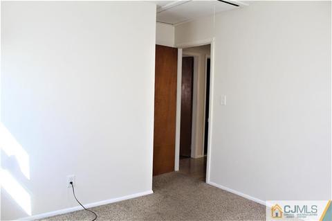 70 Ellen St, Edison, NJ 08817 photo 25