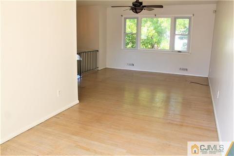 70 Ellen St, Edison, NJ 08817 photo 9