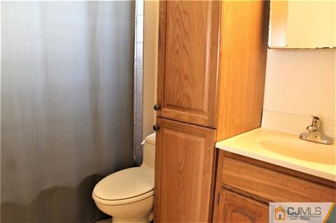 70 Ellen St, Edison, NJ 08817 photo 21
