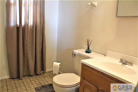 70 Ellen St, Edison, NJ 08817 photo 26