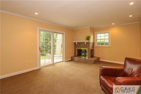 80 Monroe Ave, Edison, NJ 08820 photo 12