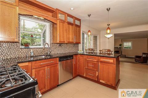 80 Monroe Ave, Edison, NJ 08820 photo 16