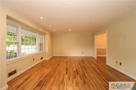 80 Monroe Ave, Edison, NJ 08820 photo 8