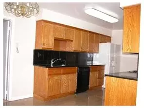 22 Bennington Dr, Edison, NJ 08820 photo 2