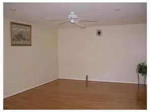 22 Bennington Dr, Edison, NJ 08820 photo 8