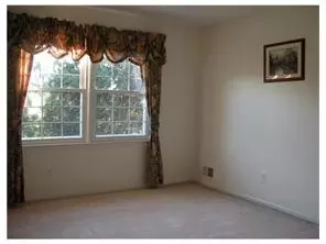 22 Bennington Dr, Edison, NJ 08820 photo 10