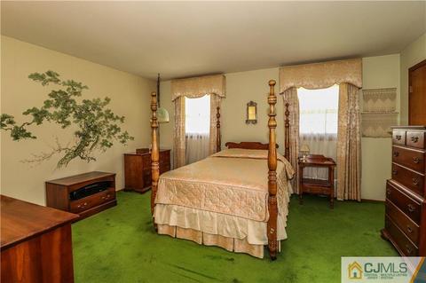 34 Frost Ave, Edison, NJ 08820 photo 17