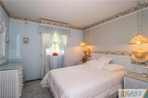 34 Frost Ave, Edison, NJ 08820 photo 21