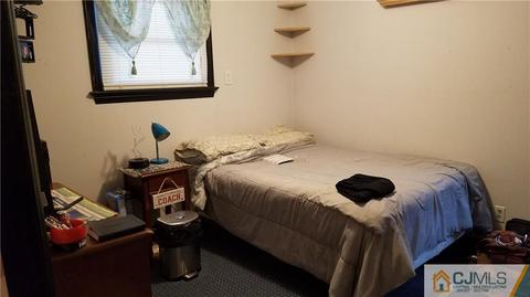 32 Louis Ave, Middlesex, NJ 08846 photo 6