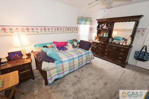 562 Westgate Dr, Edison, NJ 08820 photo 25
